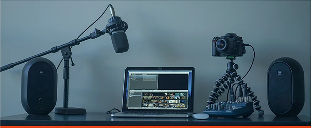 JBL 104 — gallery view
