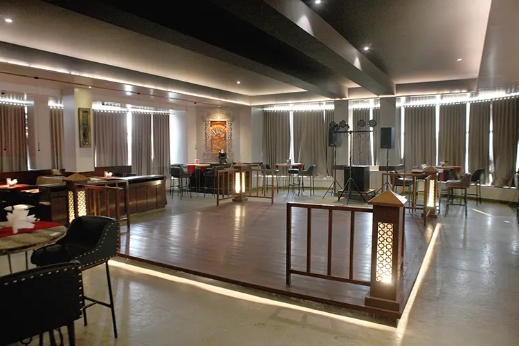 La Bali, Bavdhan
